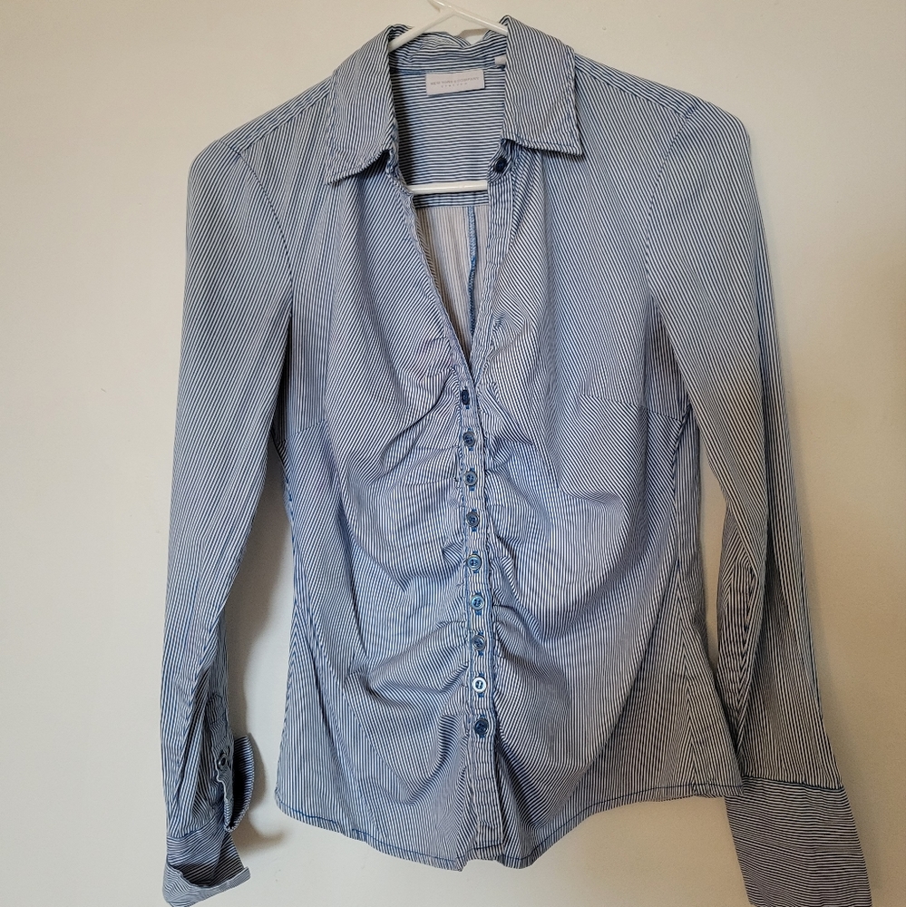 NY&C Stretchy ruched button down shirt white and and blue stripes